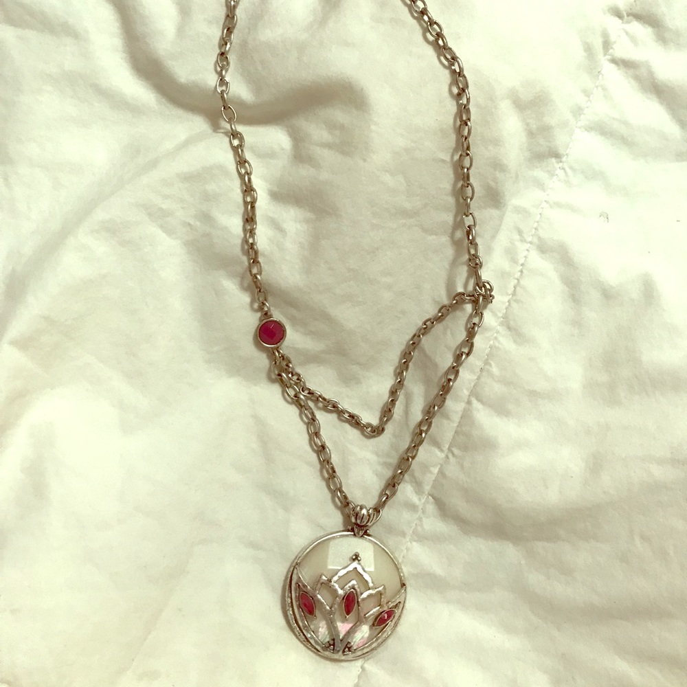 Great necklace from Lucky